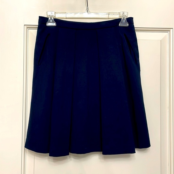 Lacoste navy mini skirt - Picture 4 of 10